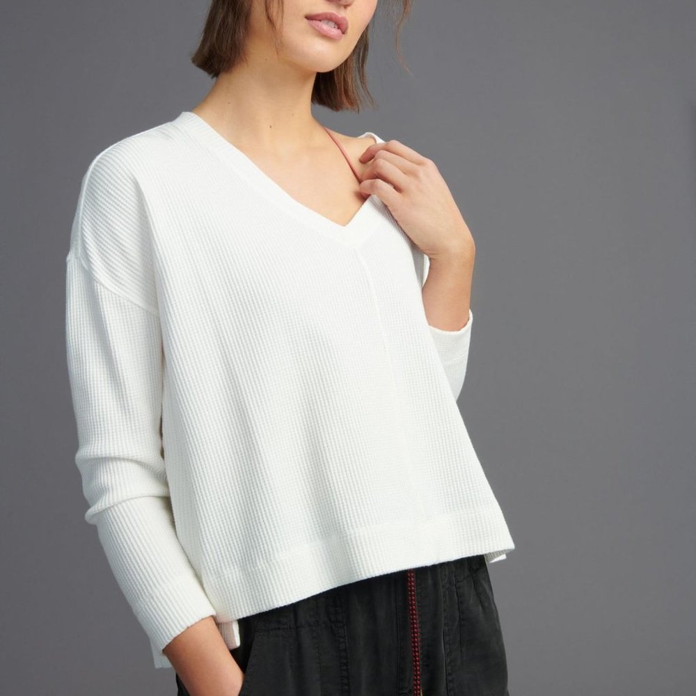 Anthropologie White V-Neck Pullover